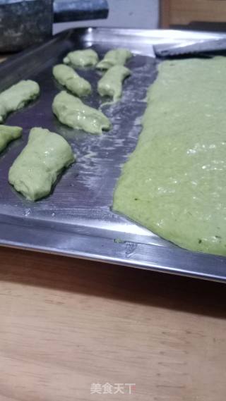 菠菜汁油条的做法步骤：7
