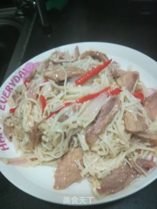 金针菇炒肉的做法步骤：4