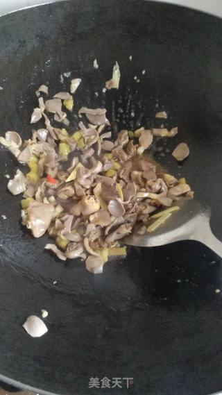 酸辣鸡杂的做法步骤：6