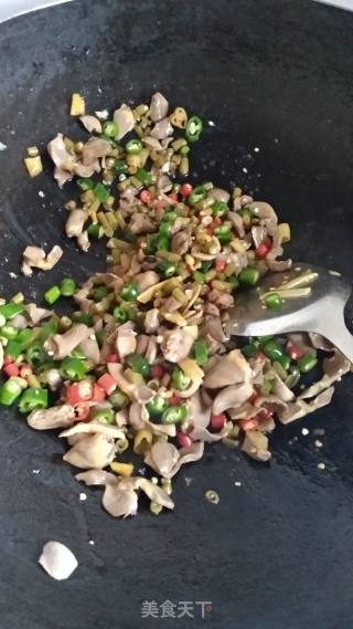 酸辣鸡杂的做法步骤：7
