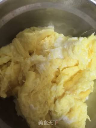 鸡蛋炒西红柿的做法步骤：3