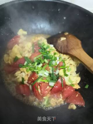 鸡蛋炒西红柿的做法步骤：8