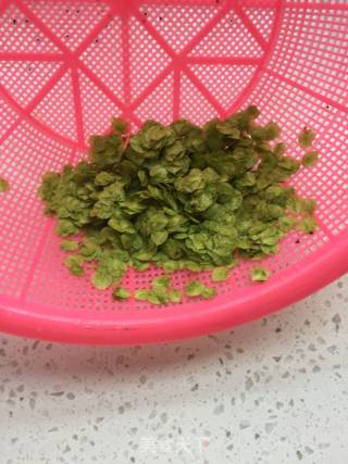 榆钱汤的做法步骤：2