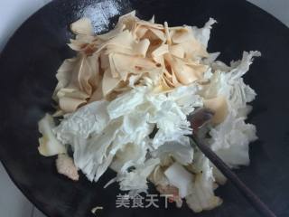 白菜片炒干豆腐的做法步骤：8