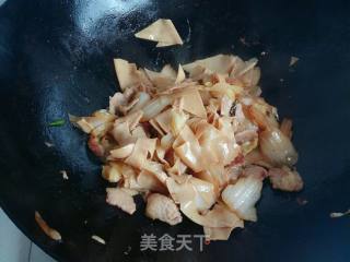 白菜片炒干豆腐的做法步骤：15