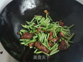 腊肠炒豇豆的做法步骤：7