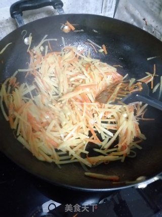 “萝卜”酸溜双丝的做法步骤：5