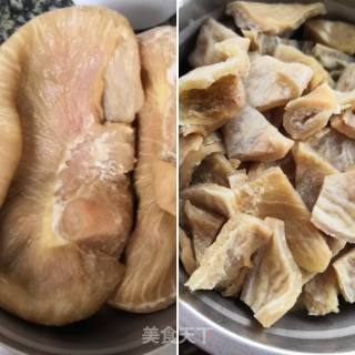 辣椒炒猪肚的做法步骤：1