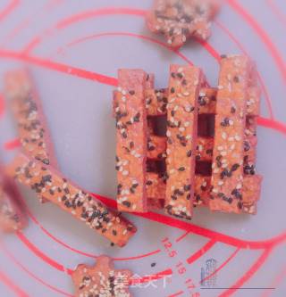 你今天吃了多少添加剂？健康0添加剂小零食，自己动手做！【芝麻紫薯脆条】的做法步骤：11