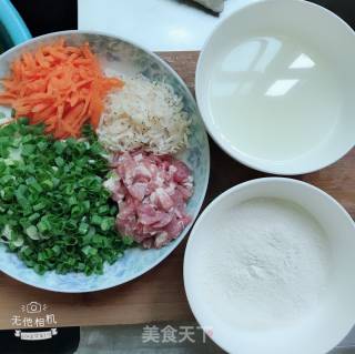 炸香葱丸子的做法步骤：1