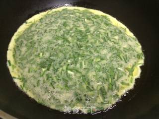 野葱鸡蛋饼的做法步骤：4