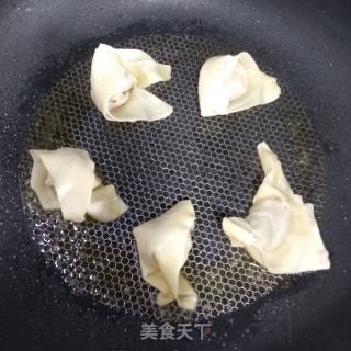 宝宝版抱蛋煎饺的做法步骤：2