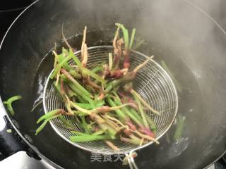 蚝油菠菜根的做法步骤：4