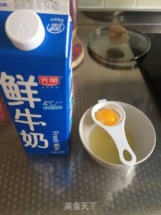 双皮奶的做法步骤：1