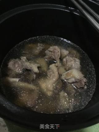 双笋炖鸡的做法步骤：2