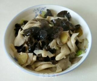 菇耳烩的做法步骤：5