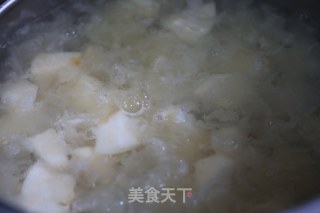 雪梨银茸西洋参片羹 清肺润肺，缓解久咳的做法步骤：7