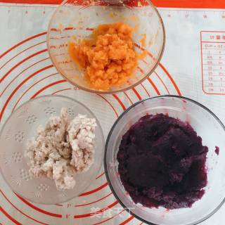 三色芋圆甜品的做法步骤：2
