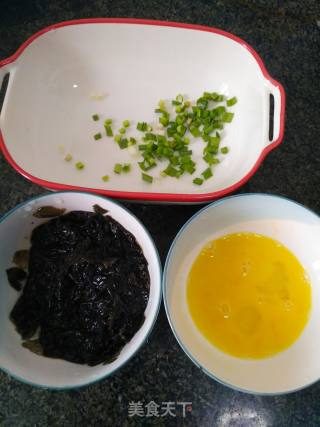 紫菜蛋汤的做法步骤：1