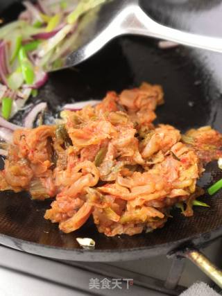 暖身菜～泡菜（辣白菜）牛肉汤的做法步骤：6