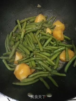豆角烧土豆的做法步骤：6