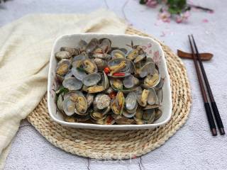 豆瓣酱炒花蛤的做法步骤：8