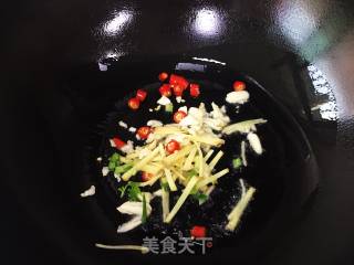爆炒丁螺的做法步骤：3