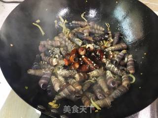 爆炒丁螺的做法步骤：5