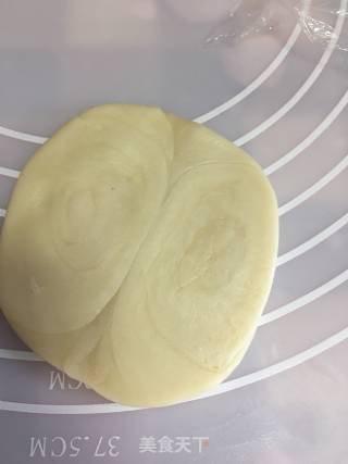 蛋黄酥的做法步骤：18