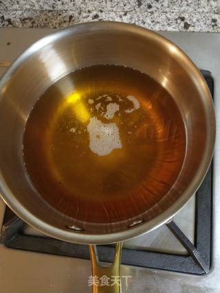 春天补钙最佳美食～干炸小虾的做法步骤：2