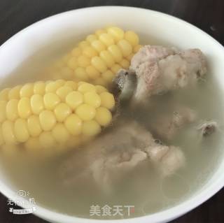 玉米排骨汤的做法步骤：4