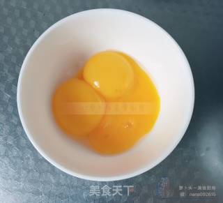 懒人餐--西红柿炒意面的做法步骤：2