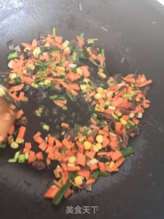 简单的炒饭的做法步骤：4