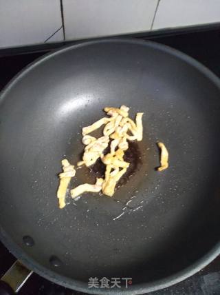 白玉菇蛋花汤的做法步骤：2