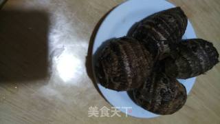 “便当”拔丝芋头的做法步骤：1