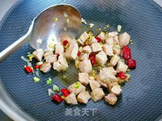 肉丁杏鲍菇的做法步骤：4