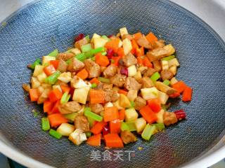肉丁杏鲍菇的做法步骤：6