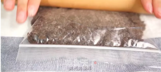 草莓盒子蛋糕的做法步骤：2