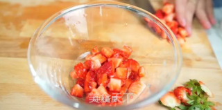 草莓盒子蛋糕的做法步骤：8