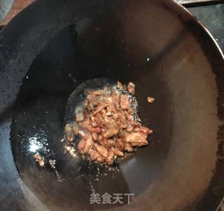 杏鲍菇炒肉丝的做法步骤：5