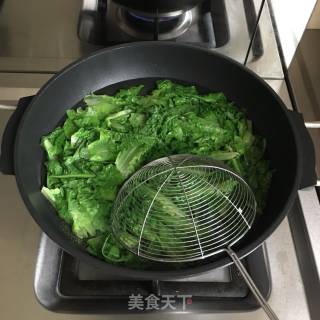 凉拌莴笋叶的做法步骤：2