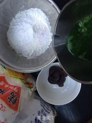 菠菜青团的做法步骤：3