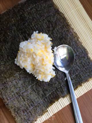 紫菜水果包饭的做法步骤：3