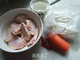 无骨蔬菜鸡翅中的做法步骤：2
