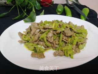 苦瓜炒牛肉的做法步骤：7