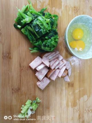 菠菜炒鸡蛋的做法步骤：3