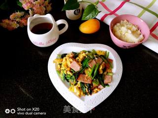 菠菜炒鸡蛋的做法步骤：8