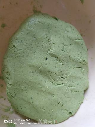 我的美味便当~菠菜汁豆沙青团的做法步骤：2