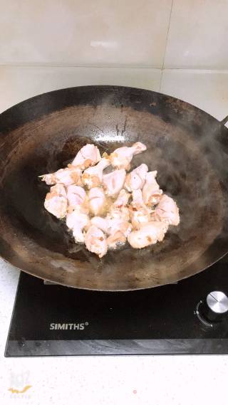 红烧鸡翅的做法步骤：3