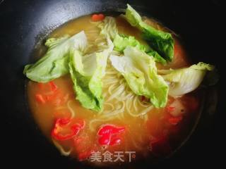 咖喱菠菜面的做法步骤：7